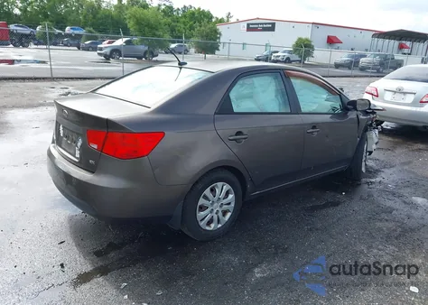 2013 Kia Forte Ex z USA, uszkodzony, nr VIN KNAFU4A26D5727719